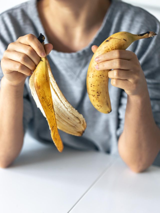 6 simple ways to use banana peel water for hair growth 6 simple ways to use banana peel water for hair growth