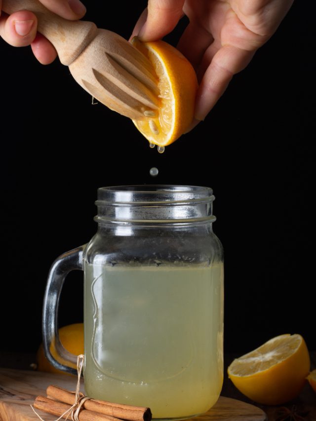 Why doctors recommend warm lemon water as a daily morning habit Why doctors recommend warm lemon water as a daily morning habit