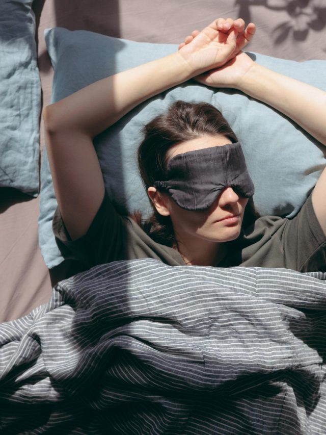 5 cooling bedtime habits that help you sleep better in peak summer 5 cooling bedtime habits that help you sleep better in peak summer