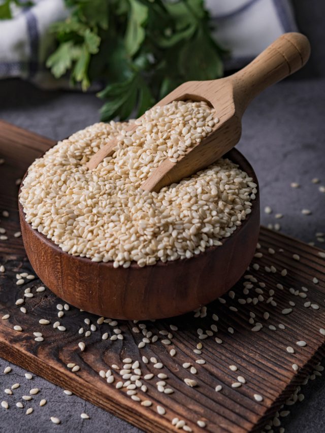 Why you should add sesame seeds to your daily diet? Why you should add sesame seeds to your daily diet?