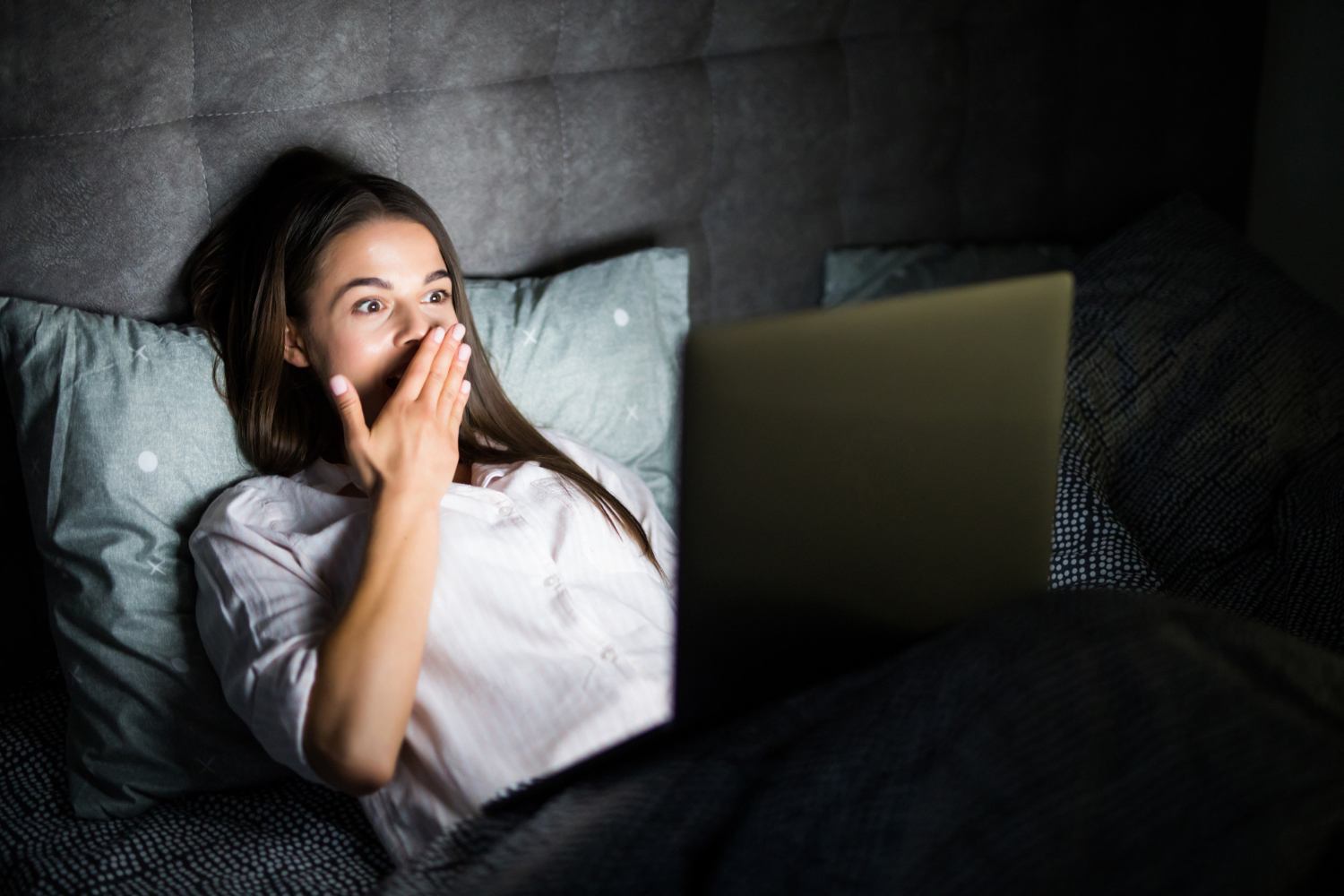 The Cons of Being a Night Owl: The Science Behind Sleeping Late The Cons of Being a Night Owl: The Science Behind Sleeping Late