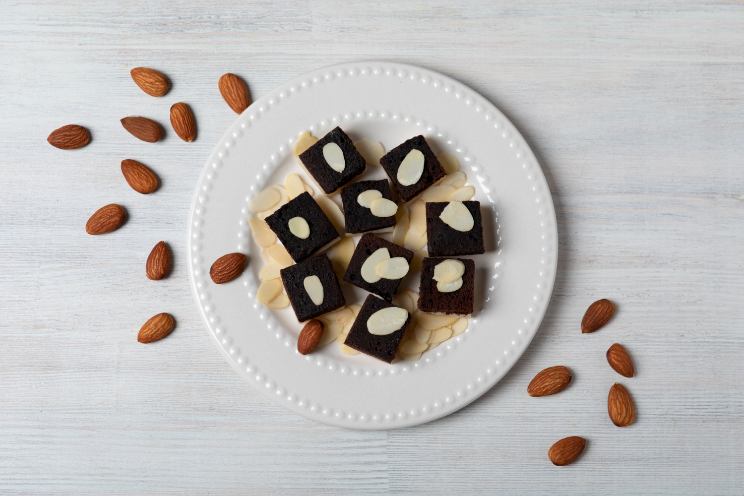 Almond Date Energy Bites